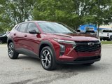 Used 2024 Chevrolet Trax RS w/ Driver Confidence Package image 2