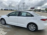 Used 2022 Toyota Corolla LE image 5