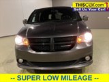 Used 2018 Dodge Grand Caravan SE image 2