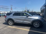 Used 2020 Ford Explorer XLT w/ Equipment Group 202A image 4