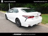 Used 2022 Toyota Camry SE image 3