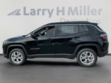 New 2025 Jeep Compass Latitude image 3