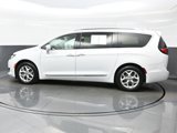 Used 2020 Chrysler Pacifica Touring-L w/ Tire & Wheel Group image 3