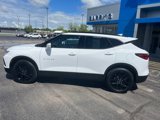 Used 2022 Chevrolet Blazer LT image 2