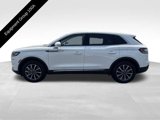 Certified 2022 Lincoln Nautilus FWD image 3