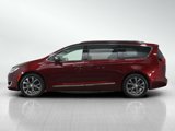 Used 2019 Chrysler Pacifica Limited w/ Tire & Wheel Group image 2