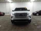 Used 2018 Ford Explorer XLT image 2