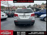 Used 2011 Kia Sorento LX w/ Convenience Pkg image 4