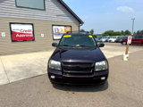 Used 2008 Chevrolet TrailBlazer LT w/ Sun And Sound Package image 2