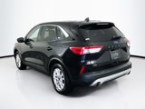Used 2020 Ford Escape SE image 5