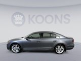 Used 2018 Volkswagen Passat 2.0T SEL Premium image 2