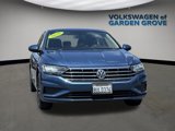 Used 2020 Volkswagen Jetta SE w/ SE Cold Weather Package image 2