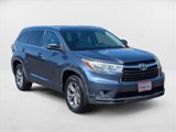 Used 2015 Toyota Highlander XLE image 3