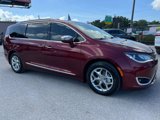 Used 2017 Chrysler Pacifica Limited image 3