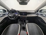 Used 2025 Volkswagen Taos SE image 2