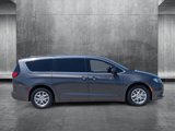 Used 2017 Chrysler Pacifica LX image 4