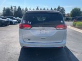 Used 2020 Chrysler Pacifica Touring-L image 4