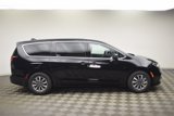 New 2025 Chrysler Pacifica Select image 3