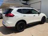 Used 2017 Nissan Rogue SV w/ Midnight Edition image 4