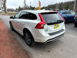 Used 2017 Volvo V60 T5 Cross Country w/ Convenience Package image 5