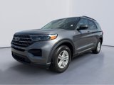 Used 2022 Ford Explorer XLT image 2