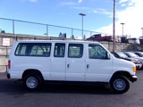 Used 2004 Ford E-350 and Econoline 350 Super Duty Wagon image 6