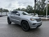 Used 2017 Jeep Grand Cherokee Altitude image 4