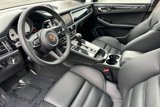 Certified 2022 Porsche Macan S image 4