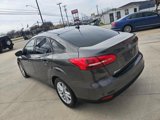 Used 2018 Ford Focus SE image 3