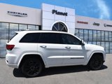 Used 2022 Jeep Grand Cherokee Laredo X image 2