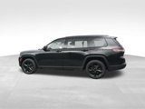 Used 2021 Jeep Grand Cherokee L Laredo image 3