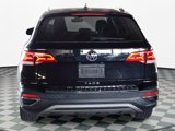Certified 2023 Volkswagen Taos SE image 5