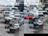 Used 2022 Volkswagen Tiguan SE image 5