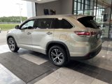 Used 2016 Toyota Highlander XLE image 5
