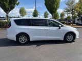Used 2023 Chrysler Voyager LX image 5