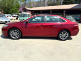 Used 2016 Toyota Camry SE image 2