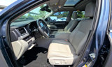 Used 2017 Toyota Highlander Limited image 2