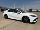 Used 2024 Toyota Camry SE image 2