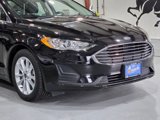 Used 2020 Ford Fusion SE image 2
