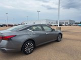 Used 2024 Nissan Altima 2.5 SV image 5
