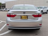 Used 2015 Lexus ES 300h image 4