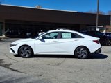 New 2025 Hyundai Elantra SEL image 4