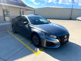 Used 2024 Nissan Altima 2.5 SV image 3