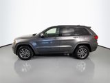 Used 2021 Jeep Grand Cherokee Laredo X image 2