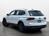 Used 2022 Volkswagen Tiguan SE image 2