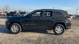New 2025 Jeep Grand Cherokee Laredo w/ Luxury Tech Group I image 4