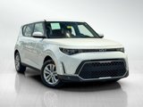 Certified 2023 Kia Soul LX image 3