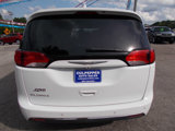 Used 2017 Chrysler Pacifica Touring-L w/ Tire & Wheel Group image 4