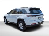 Used 2024 Jeep Grand Cherokee Laredo w/ Trailer Tow Package image 5