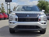 New 2025 Mitsubishi Outlander ES image 2